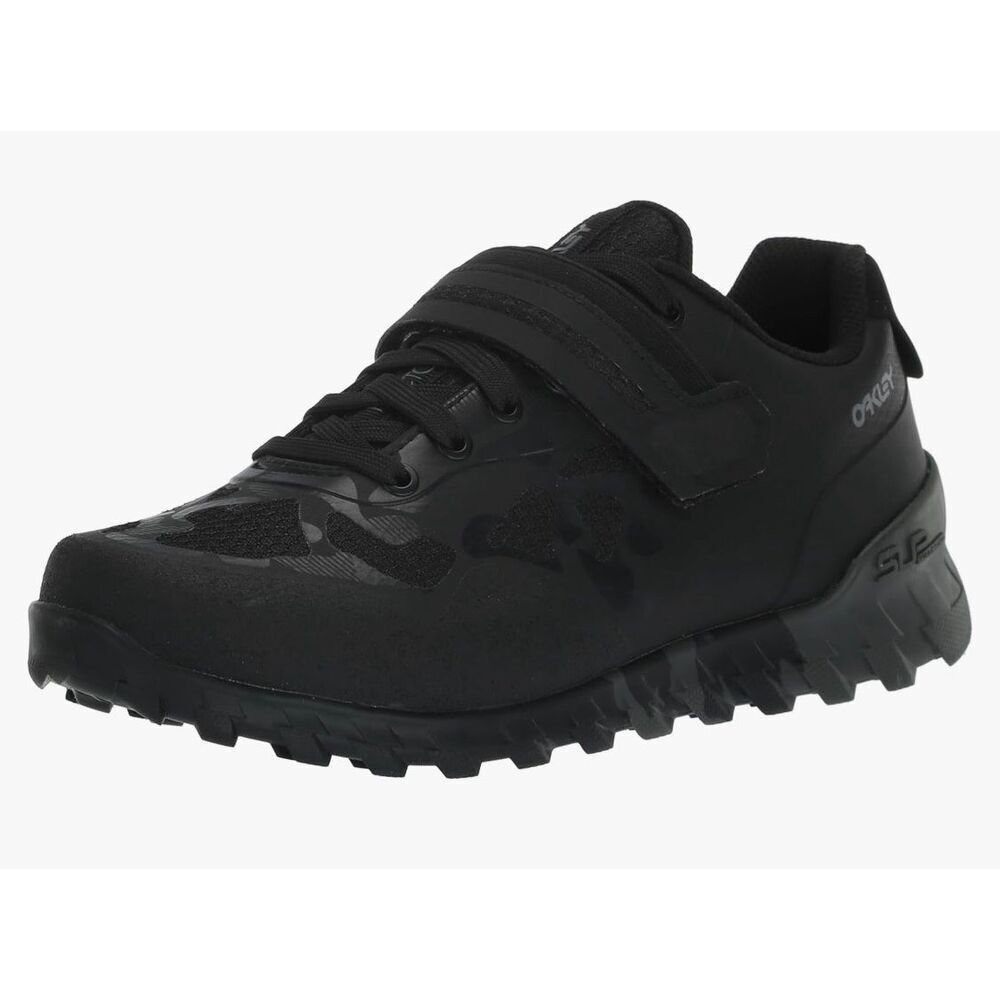 Oakley Men's Koya Recycled Mountain Bike Sneaker Size 5.5